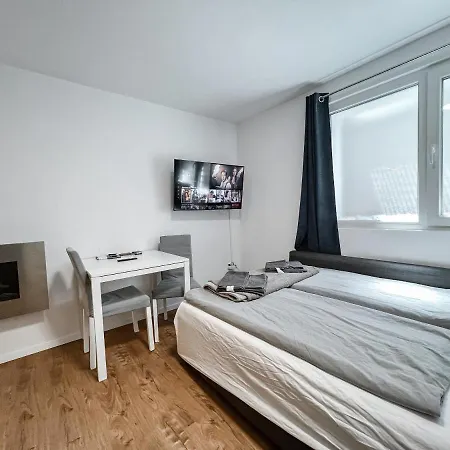 Beautiful 1-bed In شقة Saas Fee
